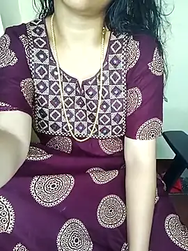 Snapshot of yourtamilcouple chatting on October 2025 02:07:02 PM yourtamilcouple online show from October 2025 02:07:02 PM