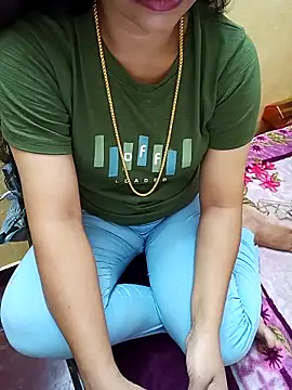 Snapshot of yourtamilcouple chatting on November 2025 11:35:02 AM yourtamilcouple online show from November 2025 11:35:02 AM