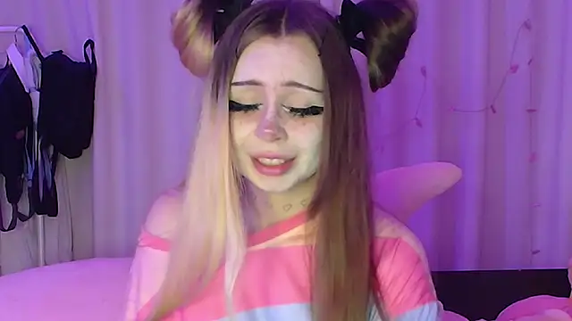 suemeow online show from April 2026 07:14:01 PM