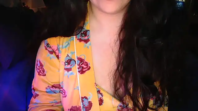 Snapshot of CronacaErotica chatting on February 2025 11:45:01 PM CronacaErotica online show from February 2025 11:45:01 PM