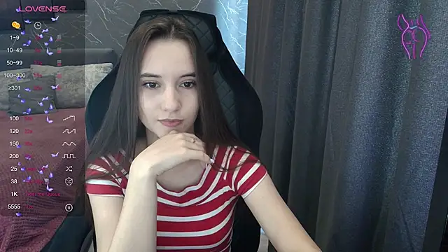 Alice Weiss online show from July 2026 09:24:02 AM