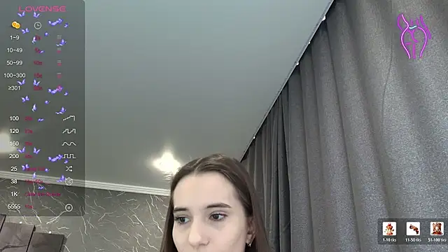 Alice Weiss online show from March 2026 10:21:01 AM