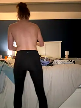 Naughty pussy2cum online show from November 2025 10:19:02 AM