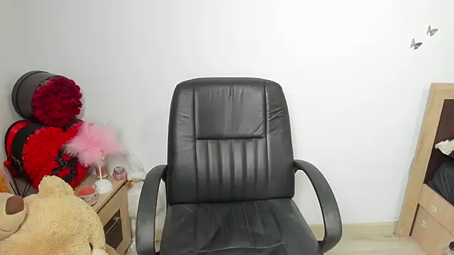 kilenyapatrice online show from April 2026 01:13:02 PM