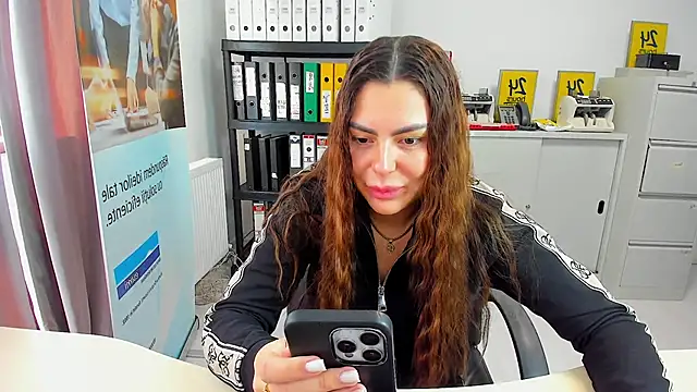 kilenyapatrice online show from February 2025 01:46:01 PM