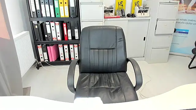 kilenyapatrice online show from September 2025 10:33:02 AM