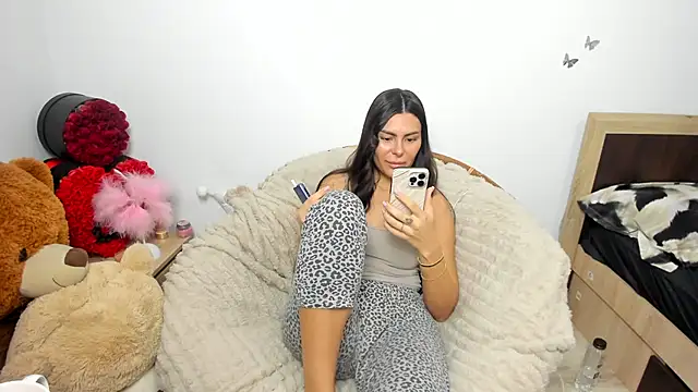 kilenyapatrice online show from February 2026 01:20:02 PM