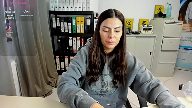 kilenyapatrice online show from October 2025 01:44:02 PM