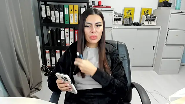 kilenyapatrice online show from November 2025 12:42:01 PM