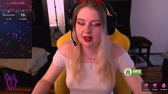 EvaAndLilith online show from December 2025 09:30:02 AM
