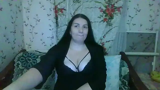 Snapshot of Zefirka_Axe chatting on December 2025 09:19:02 PM Zefirka Axe online show from December 2025 09:19:02 PM