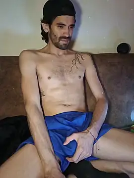 Snapshot of johngil0995 chatting on November 2025 01:04:02 PM johngil0995 online show from November 2025 01:04:02 PM