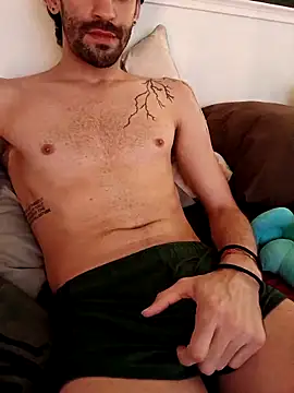 Snapshot of johngil0995 chatting on September 2025 11:41:01 AM johngil0995 online show from September 2025 11:41:01 AM