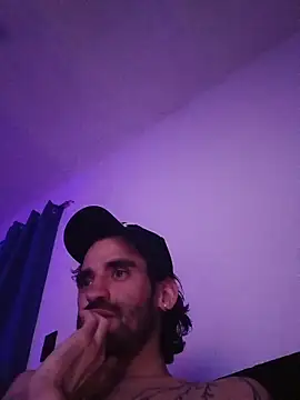 Snapshot of johngil0995 chatting on November 2025 11:26:02 AM johngil0995 online show from November 2025 11:26:02 AM