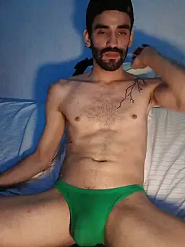 Snapshot of johngil0995 chatting on December 2025 12:07:02 PM johngil0995 online show from December 2025 12:07:02 PM