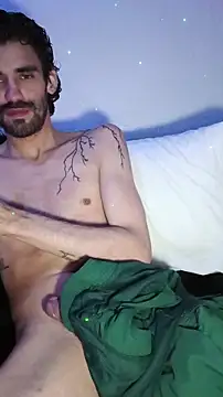 Snapshot of johngil0995 chatting on November 2025 12:31:01 PM johngil0995 online show from November 2025 12:31:01 PM