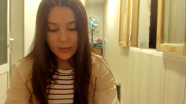 LunaXmii online show from September 2025 11:33:01 PM