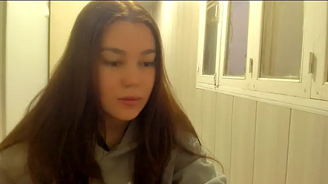 LunaXmii online show from November 2025 01:42:01 AM