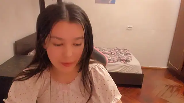 LunaXmii online show from March 2025 10:20:02 PM