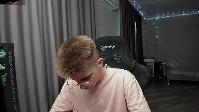 Oscar  xxl online show from January 2026 10:10:01 AM