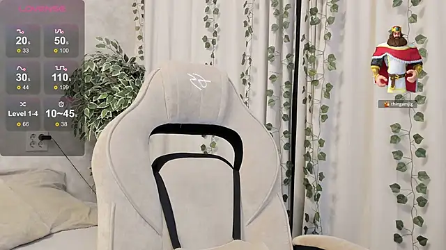 mell milles online show from November 2025 02:28:01 PM