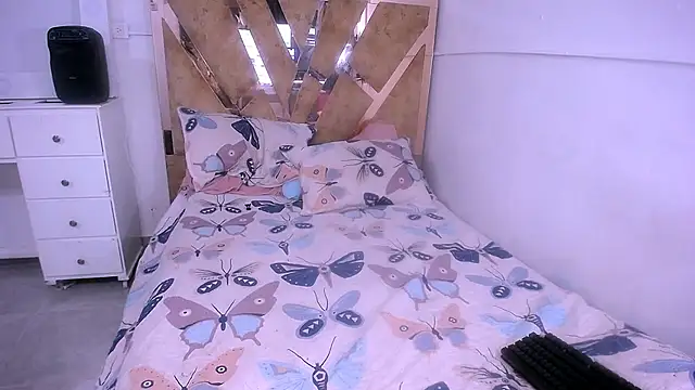 hannamour online show from November 2025 11:08:02 PM