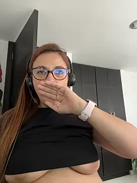 Shianrose online show from February 2025 07:27:02 PM