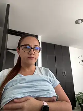 Shianrose online show from February 2025 07:26:01 PM