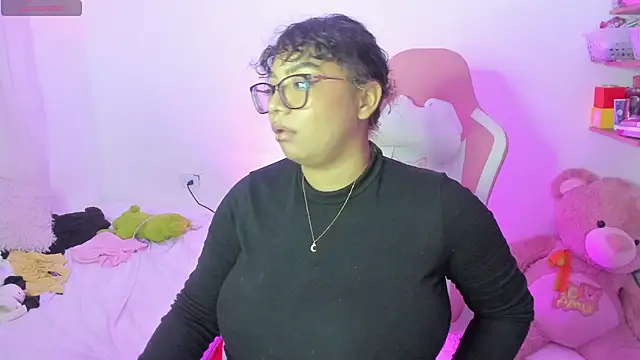 Snapshot of im_angels77 chatting on October 2025 03:49:02 AM im angels77 online show from October 2025 03:49:02 AM