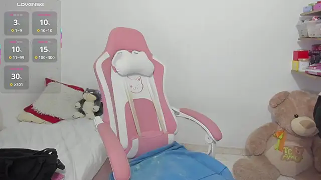 Snapshot of im_angels77 chatting on October 2025 01:17:02 AM im angels77 online show from October 2025 01:17:02 AM