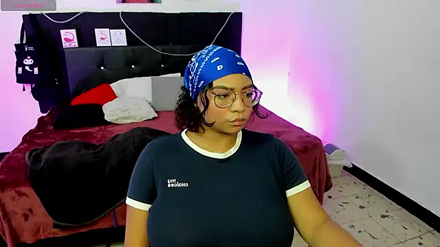 Snapshot of im_angels77 chatting on February 2025 05:45:01 AM im angels77 online show from February 2025 05:45:01 AM