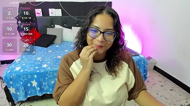 Snapshot of im_angels77 chatting on March 2025 02:05:02 AM im angels77 online show from March 2025 02:05:02 AM