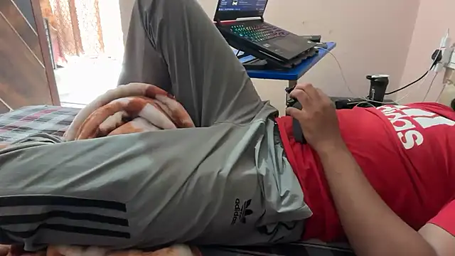 sexyboy09 online show from October 2025 09:32:02 AM