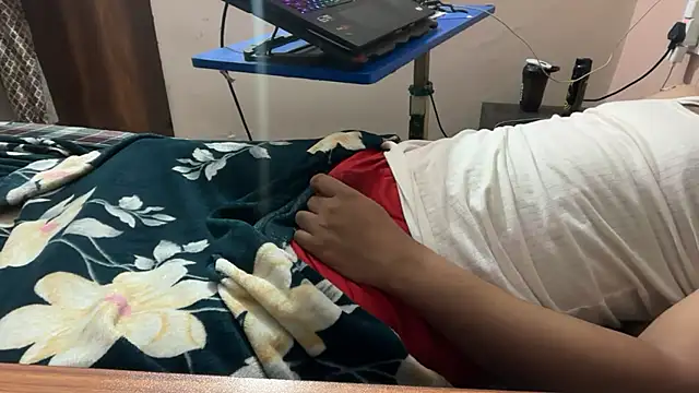 sexyboy09 online show from October 2025 05:02:01 PM