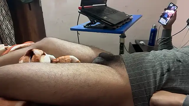 sexyboy09 online show from November 2025 09:03:02 AM