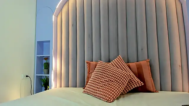 Snapshot of JaylaScott__ chatting on December 2025 11:49:02 AM JaylaScott online show from December 2025 11:49:02 AM