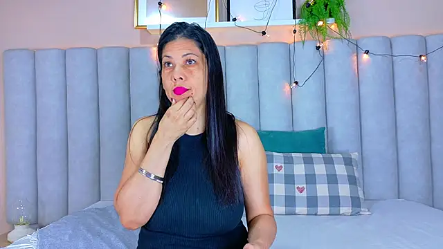 Snapshot of JaylaScott__ chatting on October 2025 11:44:01 AM JaylaScott online show from October 2025 11:44:01 AM