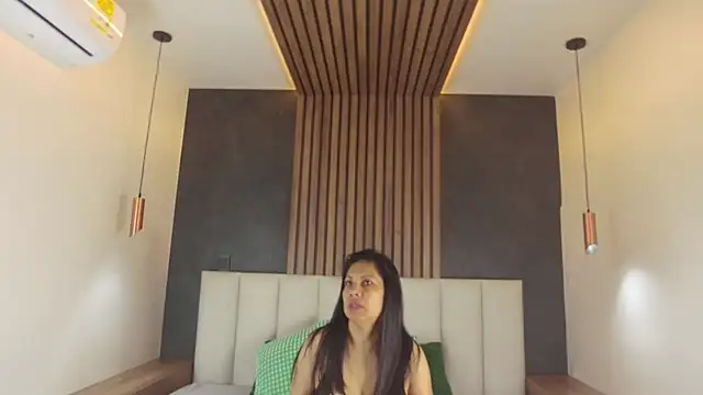 Snapshot of JaylaScott__ chatting on November 2025 11:47:01 AM JaylaScott online show from November 2025 11:47:01 AM