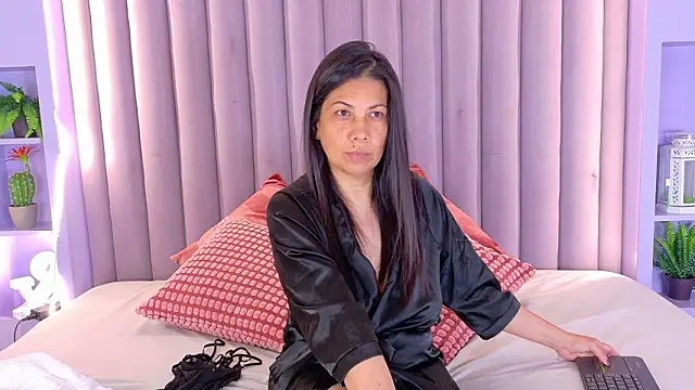 JaylaScott   online show from March 2026 07:40:02 PM