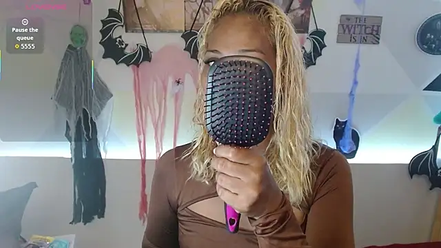 NatashaDormat online show from October 2025 01:09:01 PM