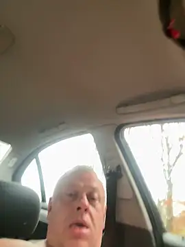 JakubW79 online show from December 2024 11:55:02 AM