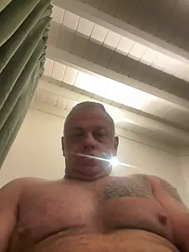 JakubW79 online show from January 2025 01:42:01 AM