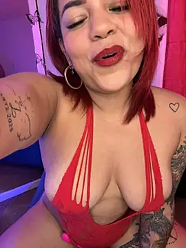 EmmaHot online show from April 2026 09:43:01 PM