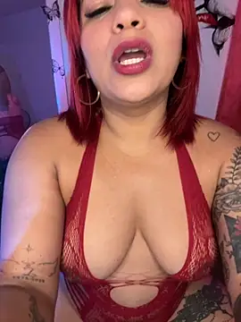 EmmaHot online show from November 2025 11:47:02 AM