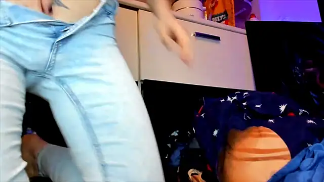 Snapshot of zarry chatting on March 2025 10:45:02 PM zarry online show from March 2025 10:45:02 PM