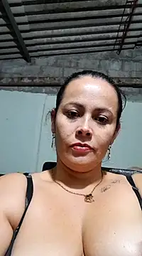 Snapshot of Roussexy_ chatting on December 2024 01:32:02 AM Roussexy online show from December 2024 01:32:02 AM