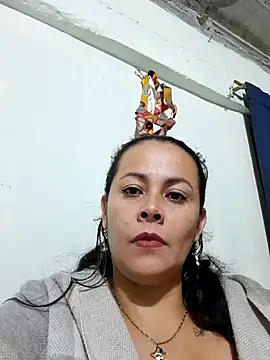 Snapshot of Roussexy_ chatting on December 2024 01:48:02 AM Roussexy online show from December 2024 01:48:02 AM