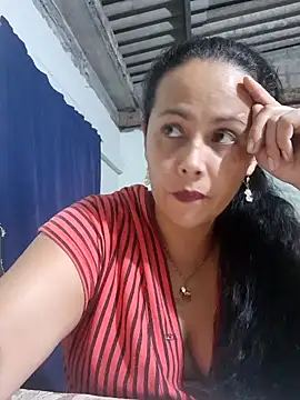 Snapshot of Roussexy_ chatting on January 2025 01:36:02 AM Roussexy online show from January 2025 01:36:02 AM