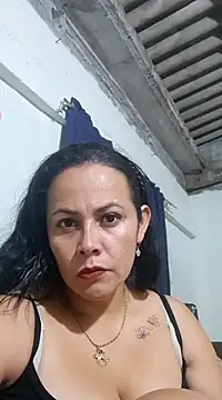 Snapshot of Roussexy_ chatting on December 2024 01:25:02 AM Roussexy online show from December 2024 01:25:02 AM