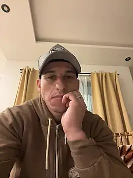 Snapshot of Elcho24 chatting on June 2026 03:47:02 AM Elcho24 online show from June 2026 03:47:02 AM